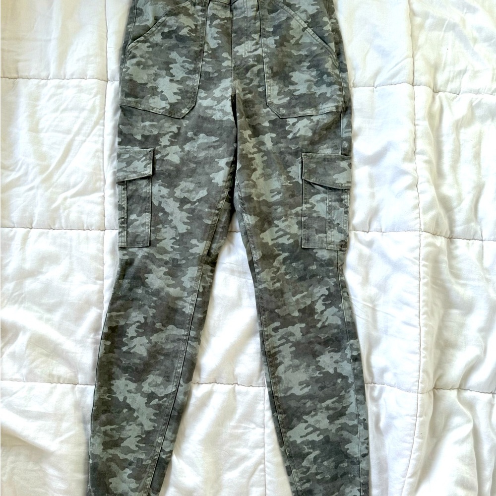 Army cargo pants